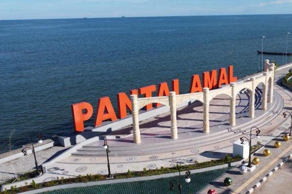 Destinasi Wisata Tarakan dengan Pemandangan Luar Biasa Pantai Amal